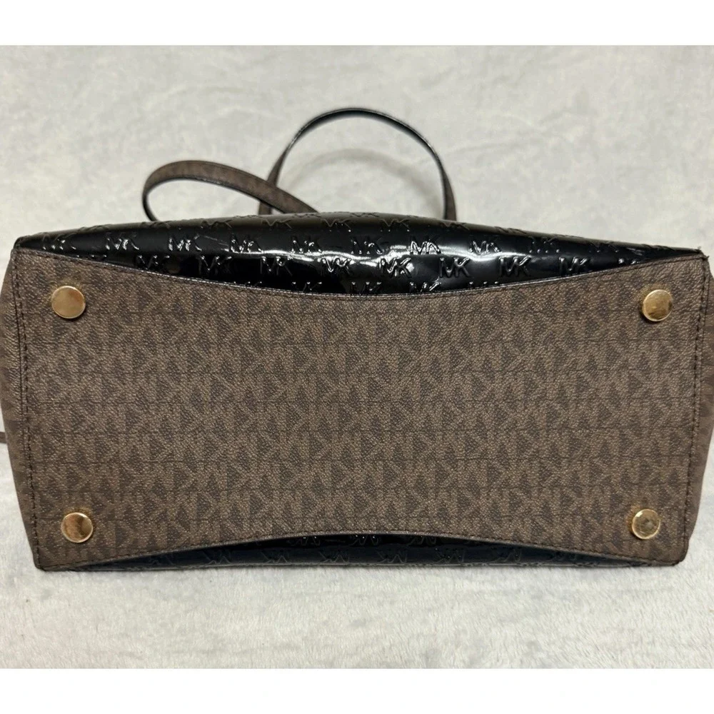 Michael Kors Voyager East West Tote Black Brown Purse Shoulder Bag NEW $258